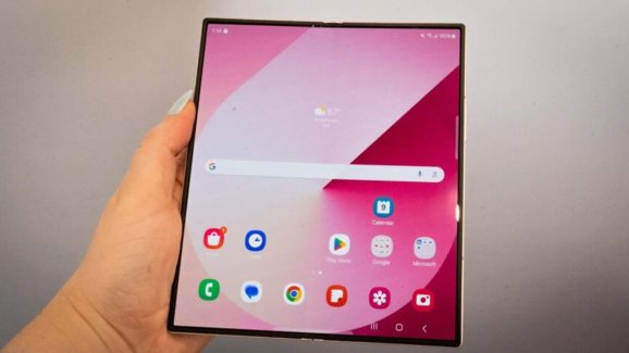 Big Discount On Samsung’s Top Foldable Phone On Flipkart
