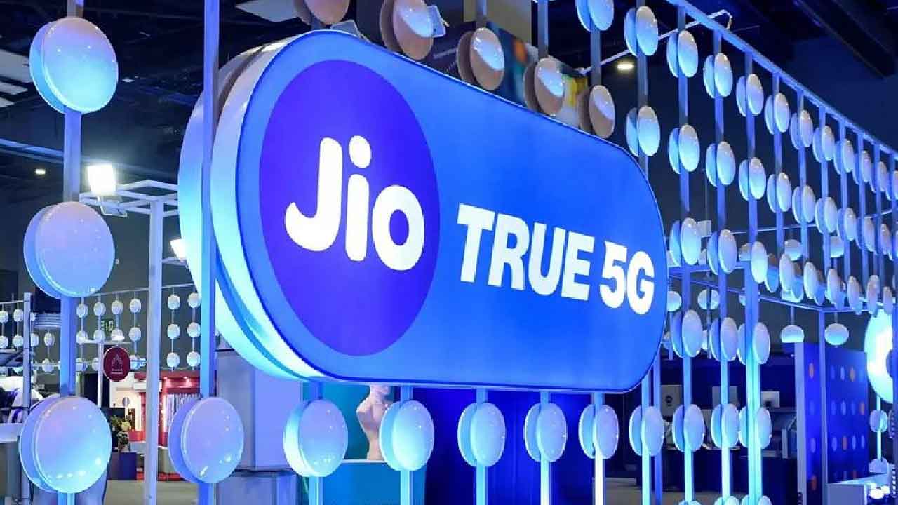 Jio Yearly Vs Monthly Recharge: How to Save Up to Rs 950 Easily