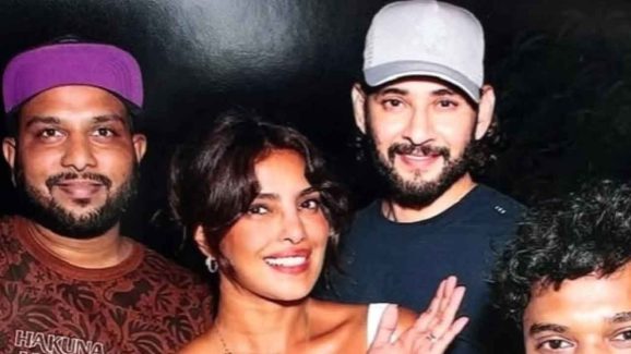 Mahesh Babu First Pic Priyanka Chopra Goes Viral