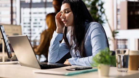 8 Signs You Need Boundaries: Protect Your Mental, Emotional Space