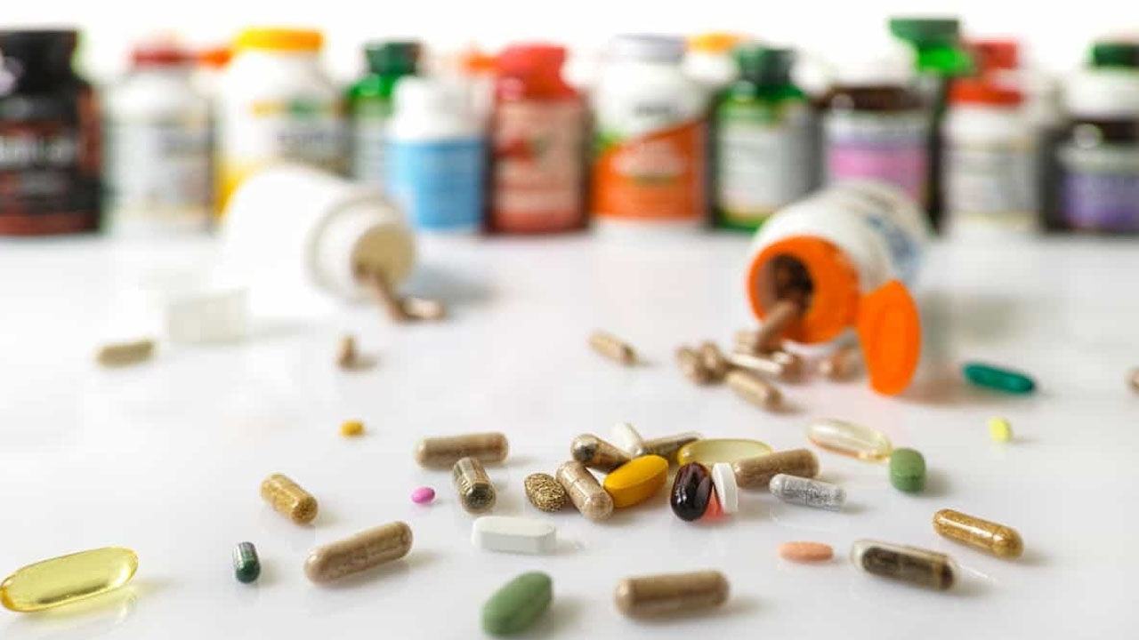 Is Your Multivitamin Secretly Harming Your Liver? Early Warning Signs