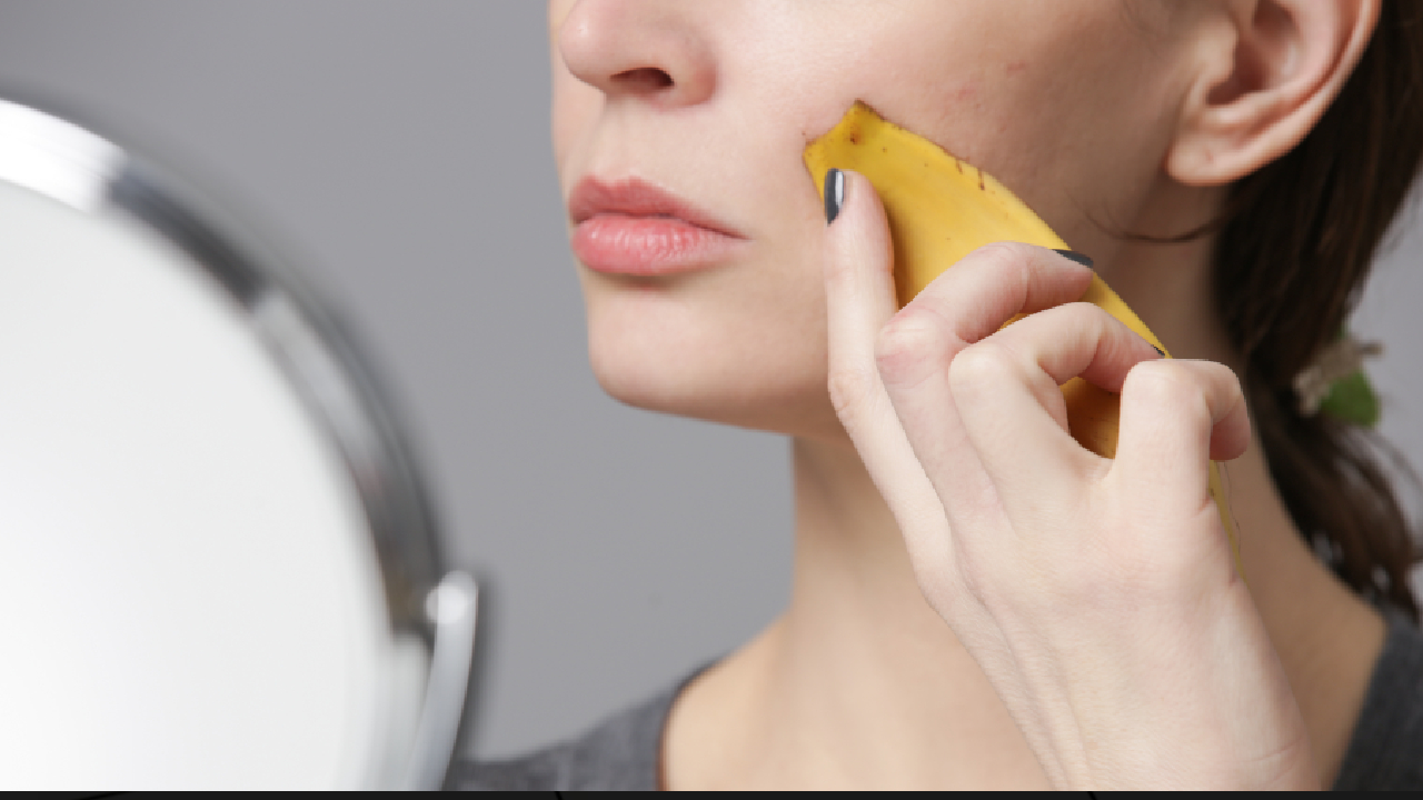 Banana Peel Beauty Benefits: How to Use It for Glowing Skin