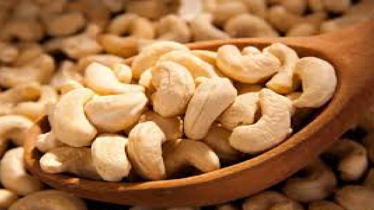 Cashew Nuts for Weight Loss: Does Eating Cashews Help You Slim Down?