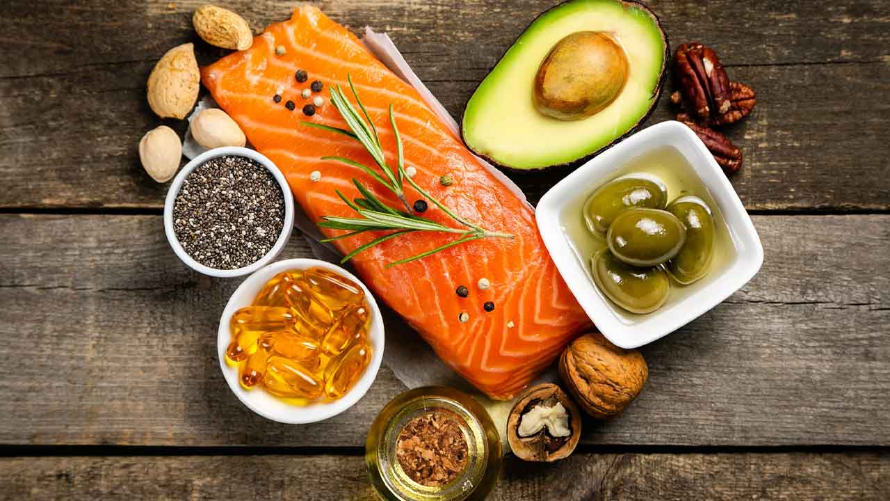Omega-3 vs Omega-6: Which Fats Are Better for Your Heart?