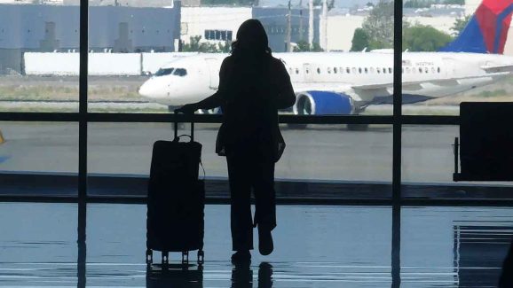 Smart Tips to Avoid Jet Lag on Long-Distance Flights