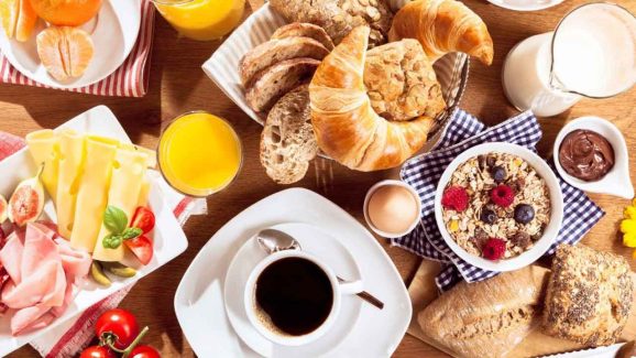 Top 5 Sunday Brunch Spots in Hyderabad You Can’t Miss