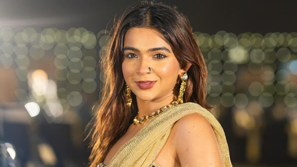 Rebel Kid Goes All Out on Makeover  – Ends Up Roasting Herself Instead