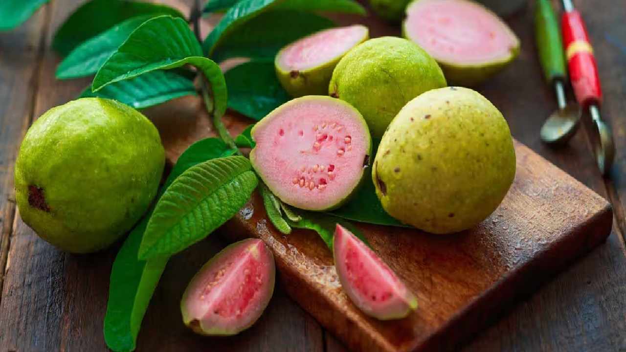 Guava Benefits: Heart Healthy Fruit You Didn’t Know You Needed