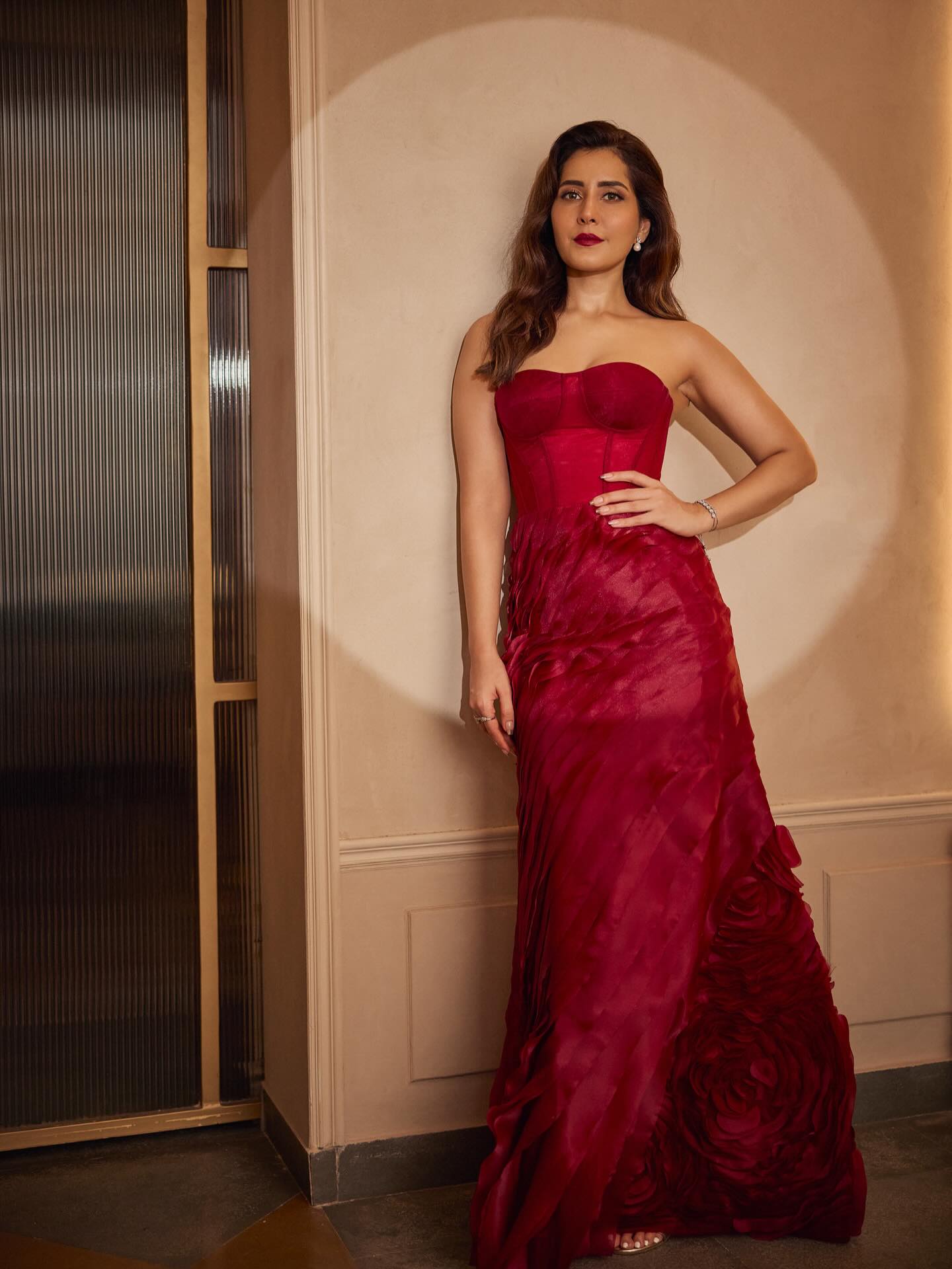 Raashii Khanna Looks Sizzling Hot in Off-Shoulder Red Ensemble