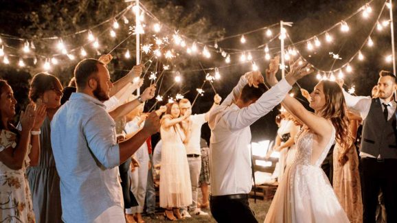 Want To Attend A Unknown Wedding? There’s An App For That