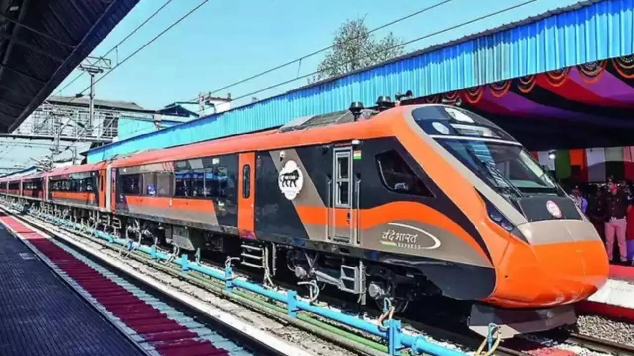 India First Vande Bharat Sleeper Train: Check Features, Launch Timeline and Routes