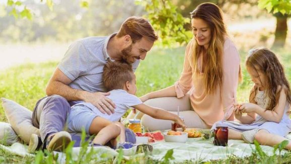 5 Best Family-Friendly Destinations With Kid-Safe Activities