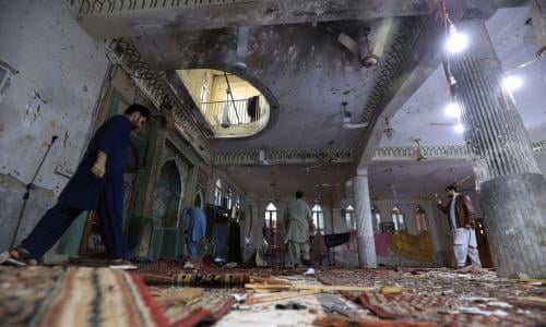 Suicide Bomber Attack in Pakistan: 25 Dead, Dozens Injured