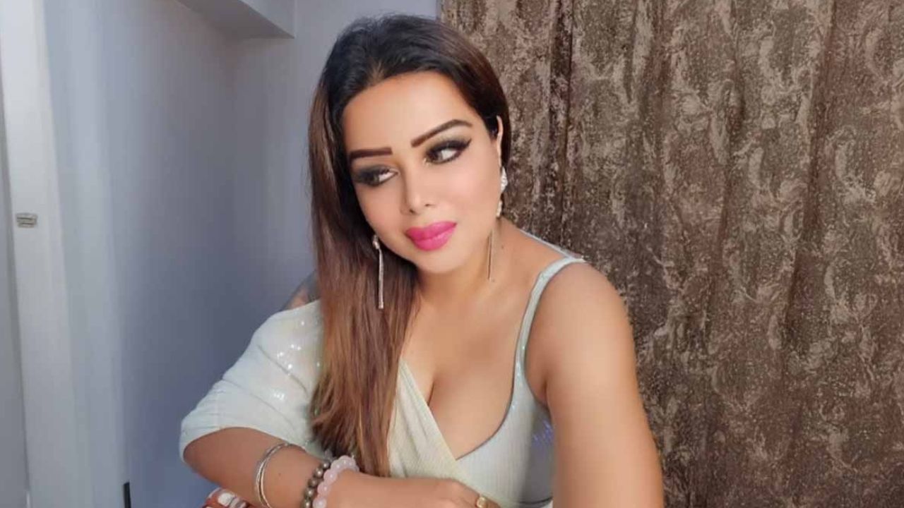 Actress Anushka Manimohan Arrested for running Prostitution Ring