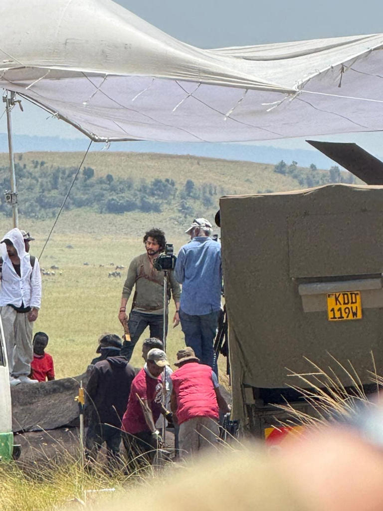Mahesh Babu SSMB29 Leaked Set Photo from Kenya Goes Viral