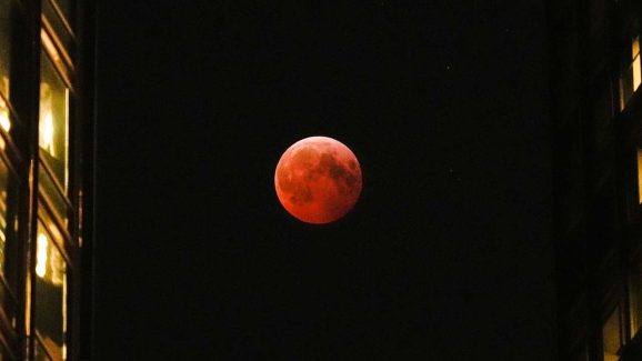 Do Dreams During Lunar Eclipse Really Come True? Myths Vs Facts Explained