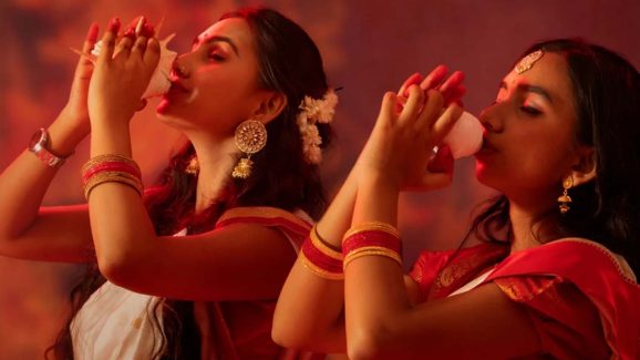 Top 7 Things You Should Never Do This Navratri 2025 That Bring Bad Luck