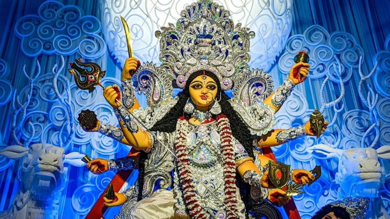 Navratri 2025: September–October Calendar Explained Navratri 2025: September–October Calendar Explained