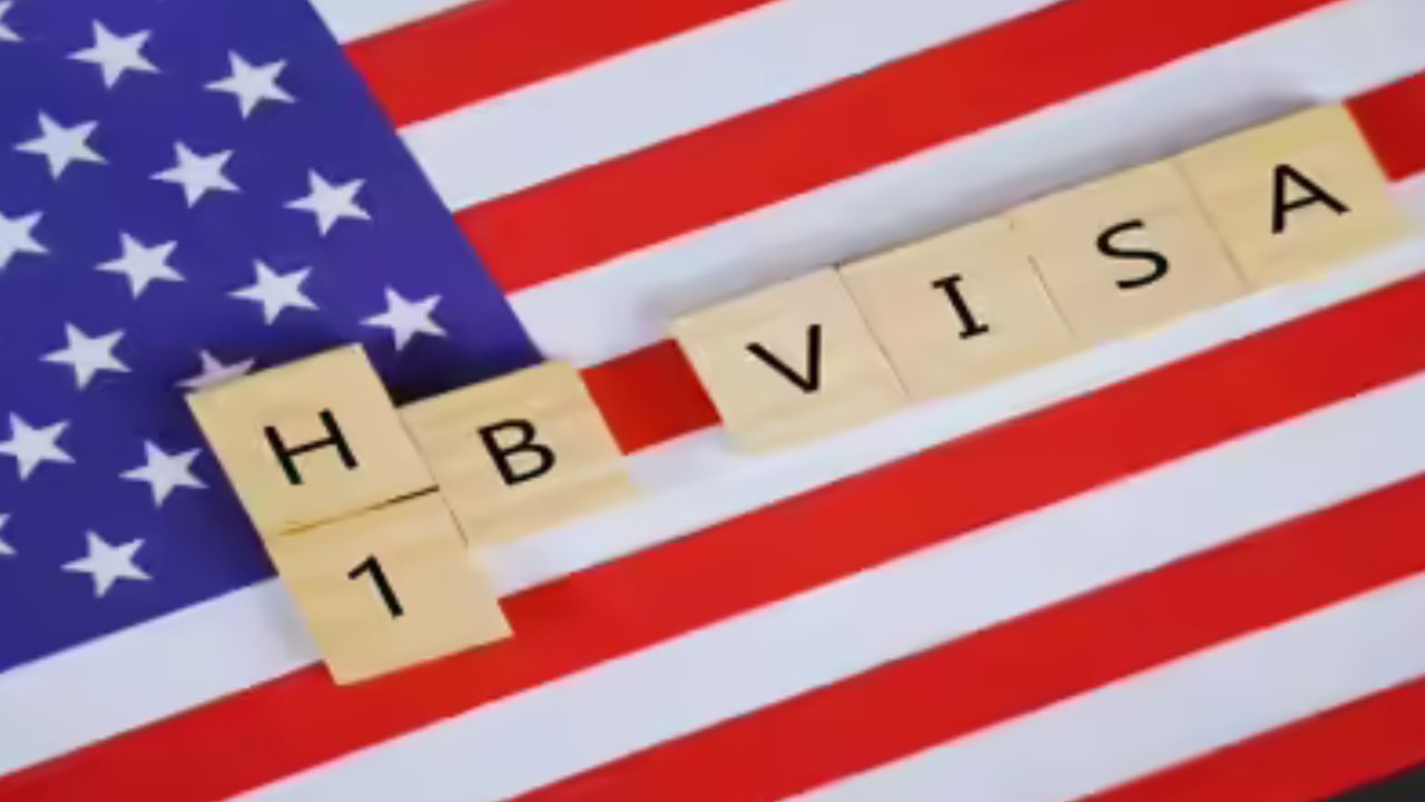 New H-1B Rule: Trump Imposes $100,000 Fee, Indians Affected