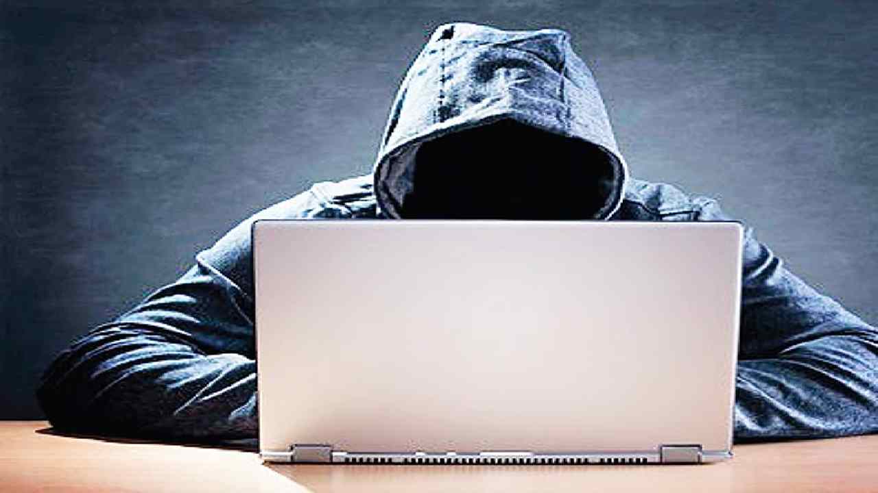 Hyderabad Man Loses ₹12.56 Lakh in Online Stock Trading Scam in Instagram