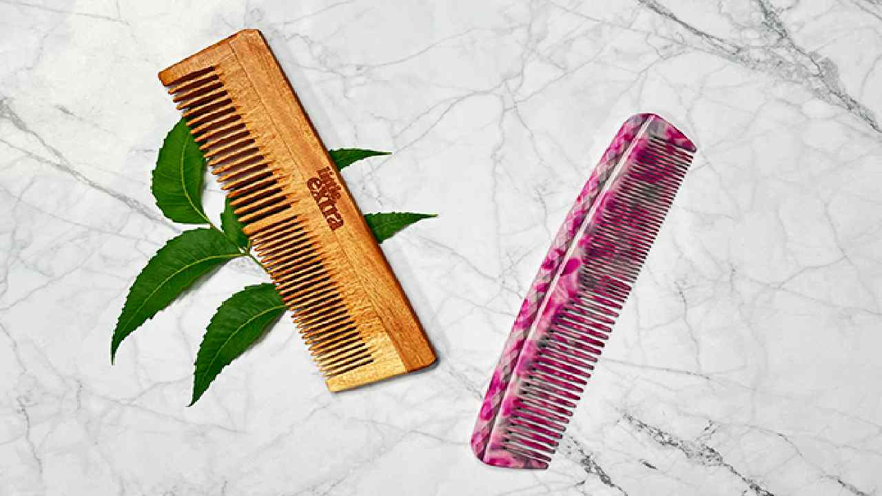Wooden Comb vs Plastic Comb: Which is Better for Hair Growth
