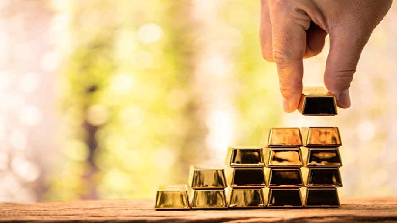 Is It Safe To Take A Personal Loan To Buy Gold?