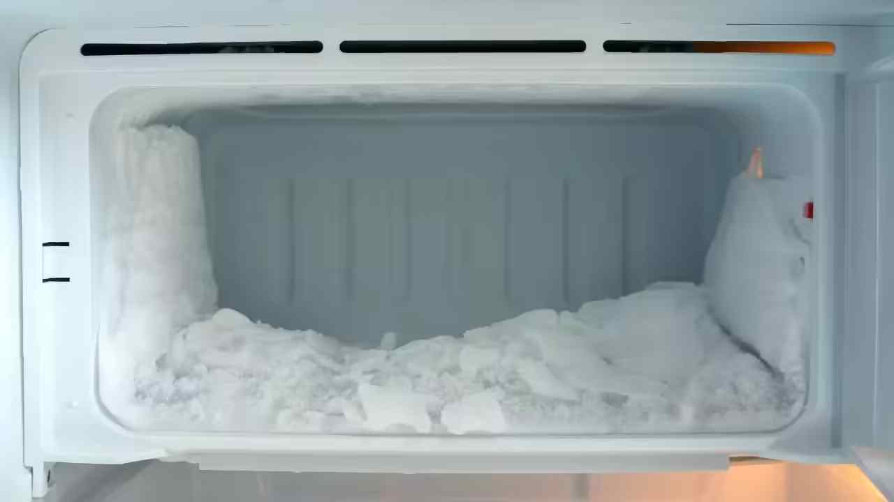 Top 5 Easy Tricks to Remove Ice from Your Freezer