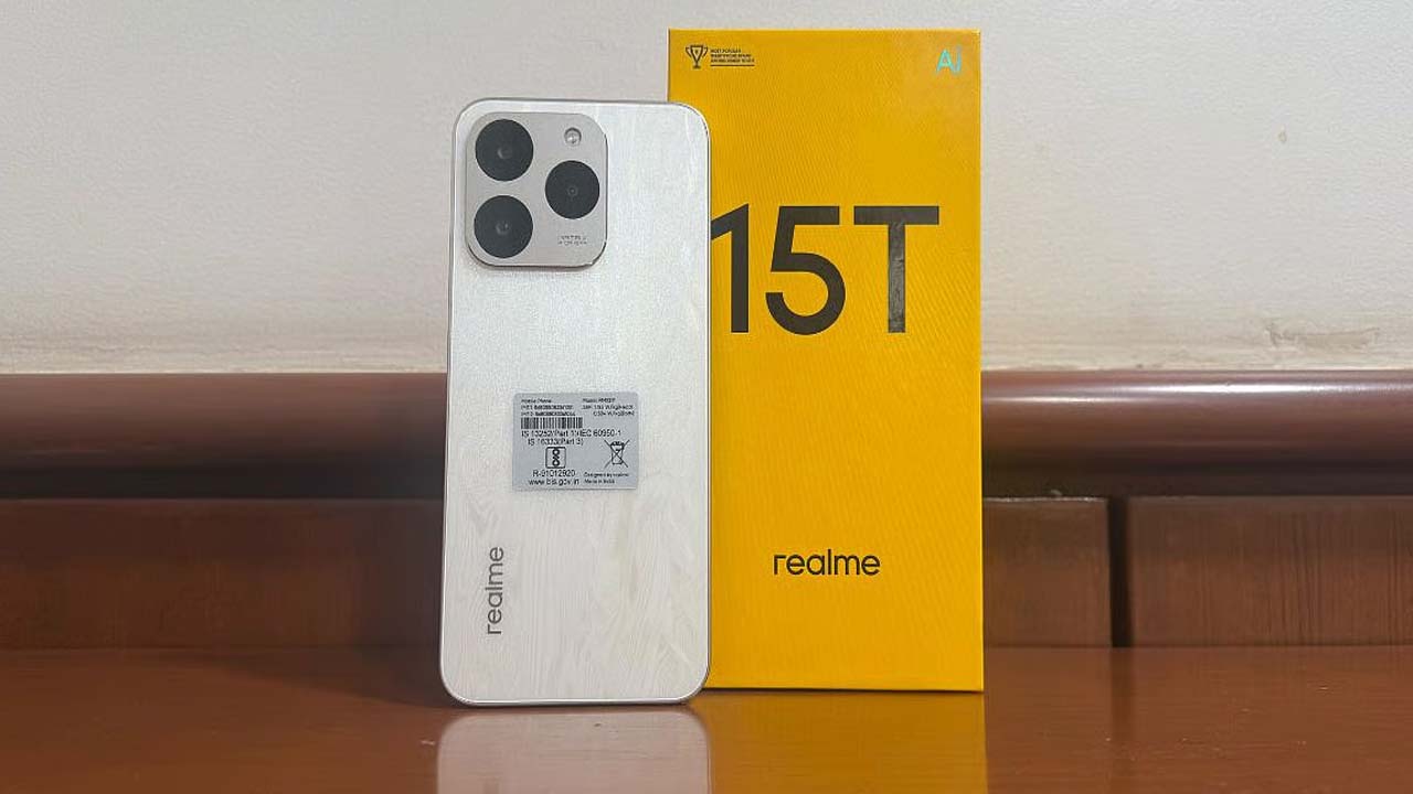 Realme 15T India Launch: 7,000mAh Battery And Dual 50MP Cameras
