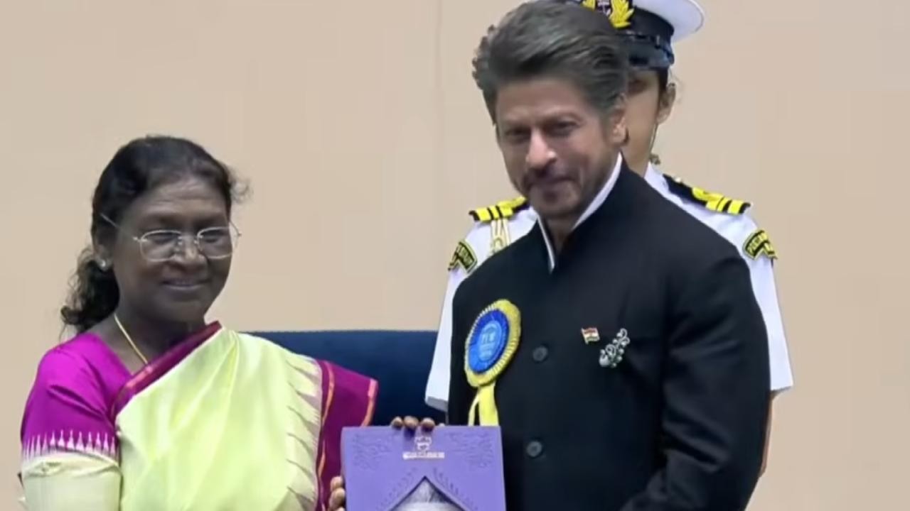 “This Silver Is Gold”: Suhana and Aryan Celebrate Shah Rukh Khan’s First National Award