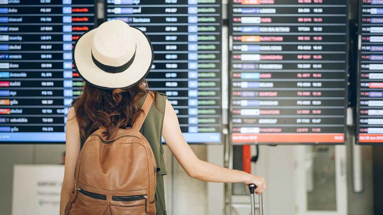 Hill Stations vs Beach Towns: Which Makes a Better Long-Weekend Escape?