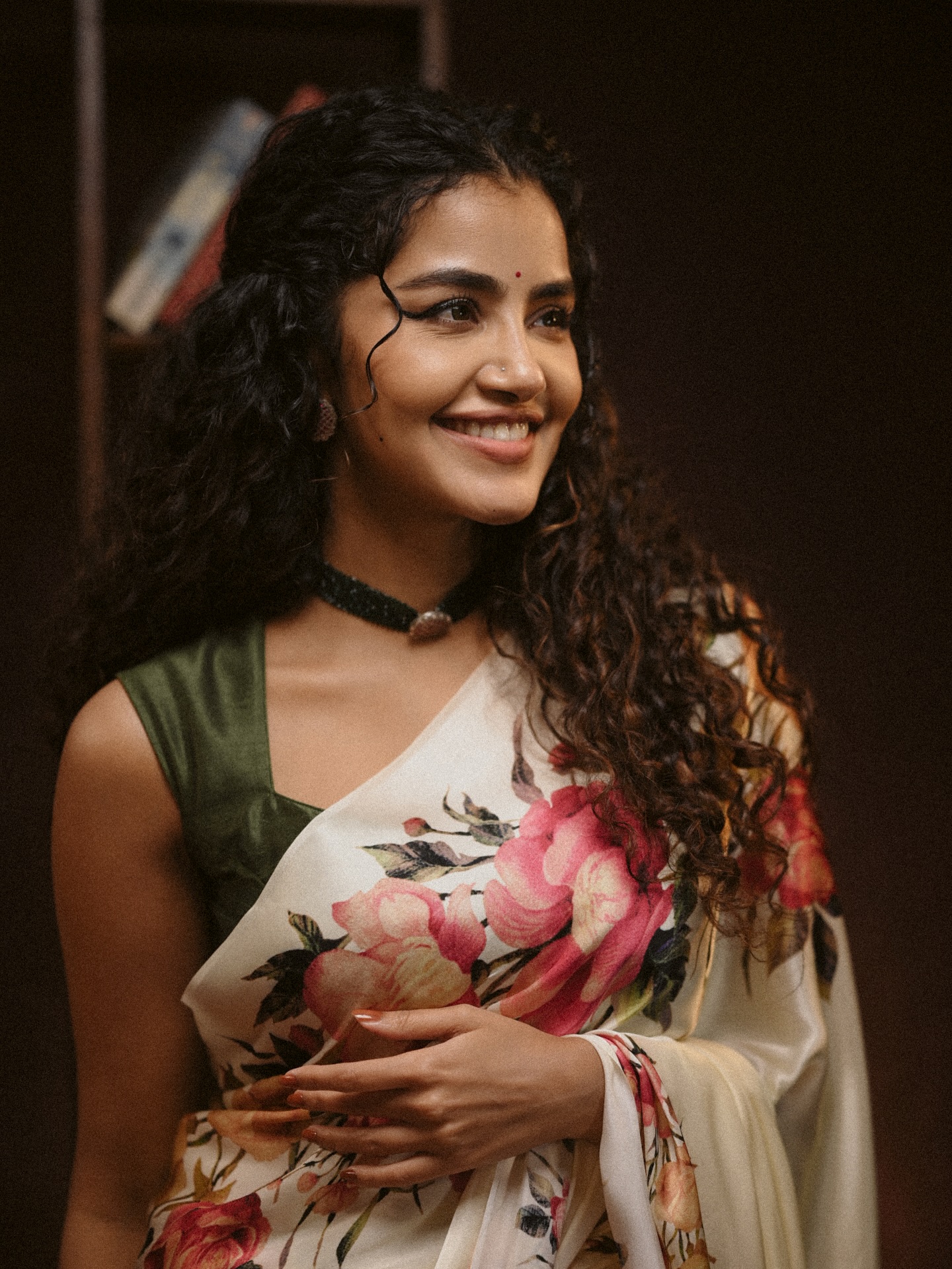 Anupama Parameswaran in White Floral Saree Steals the Spotlight