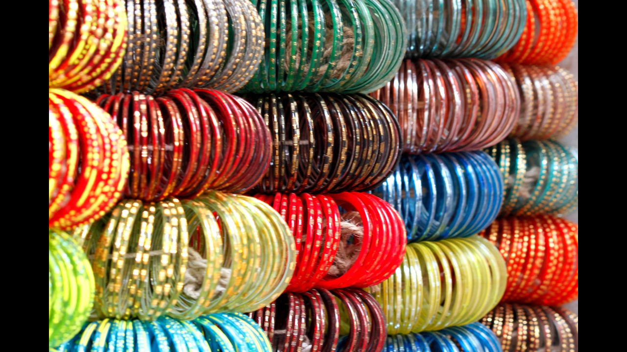 How Bangles Foster Positive Energy in Your Home
