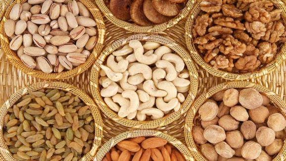 Best Time to Eat Dry Fruits for Maximum Health Benefits