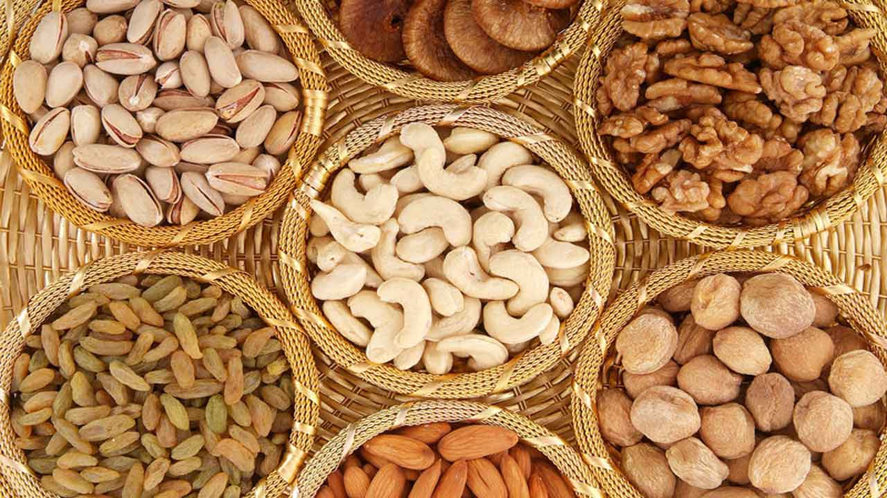 Best Time to Eat Dry Fruits for Maximum Health Benefits