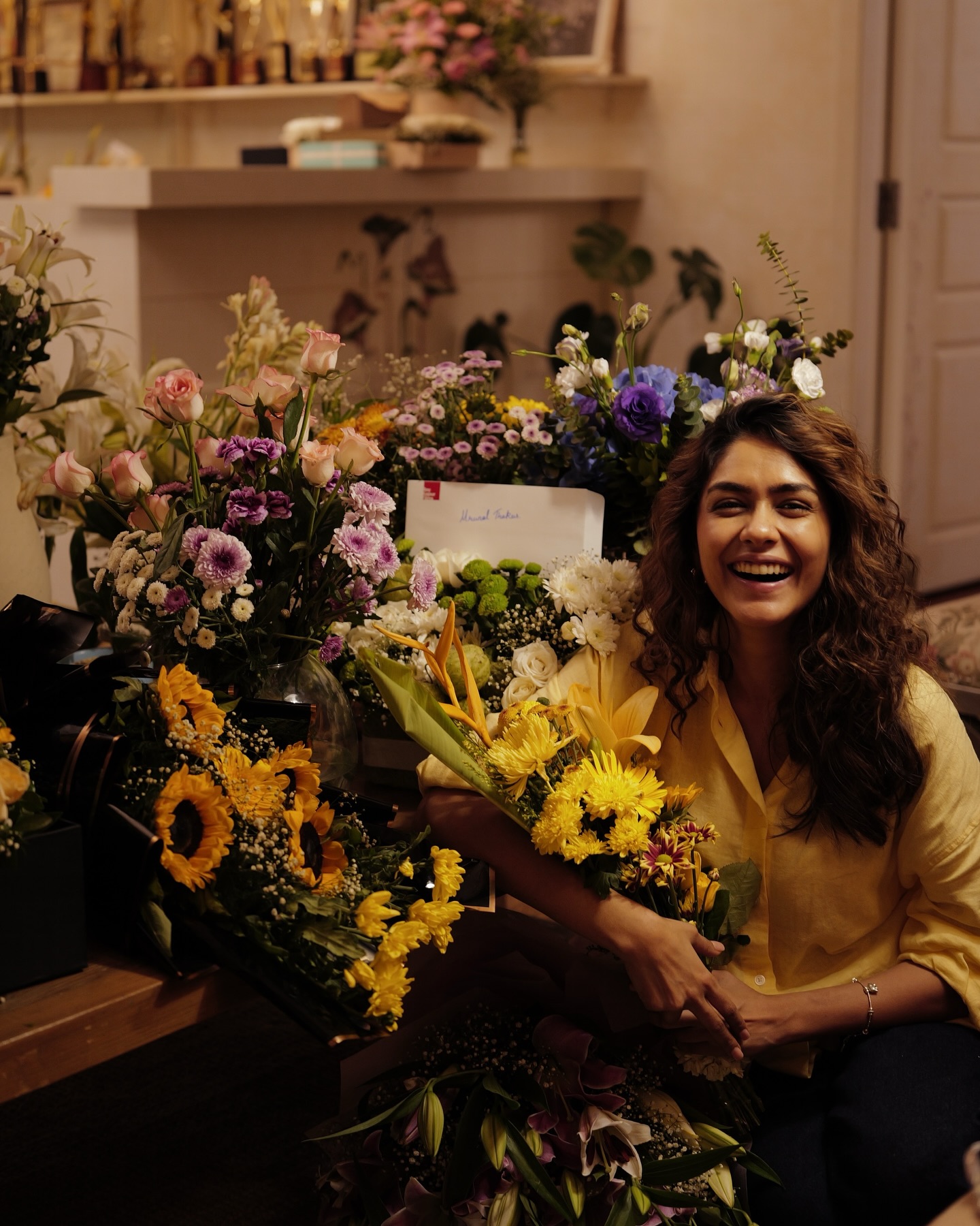 Mrunal Thakur Photo Dump: Hot Pics to Movie Updates Fans Can’t Get Enough