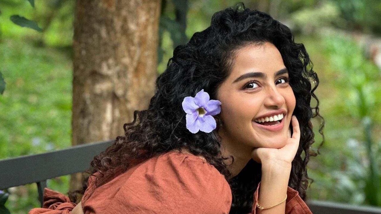 Anupama Parameswaran Can’t Stop Praising Dhruv Vikram