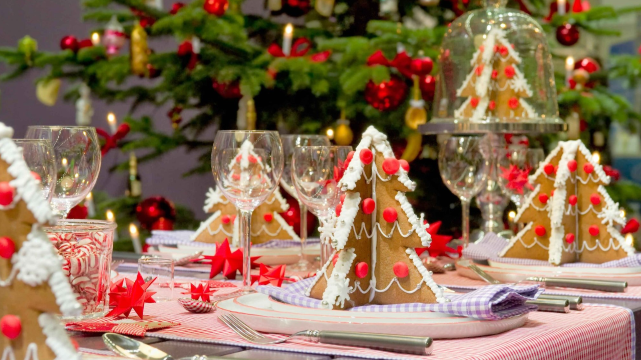 Top 7 Christmas Party Themes for 2025: Cabin Nights to Retro Glam Celebs Top 7 Christmas Party Themes for 2025: Cabin Nights to Retro Glam Celebs