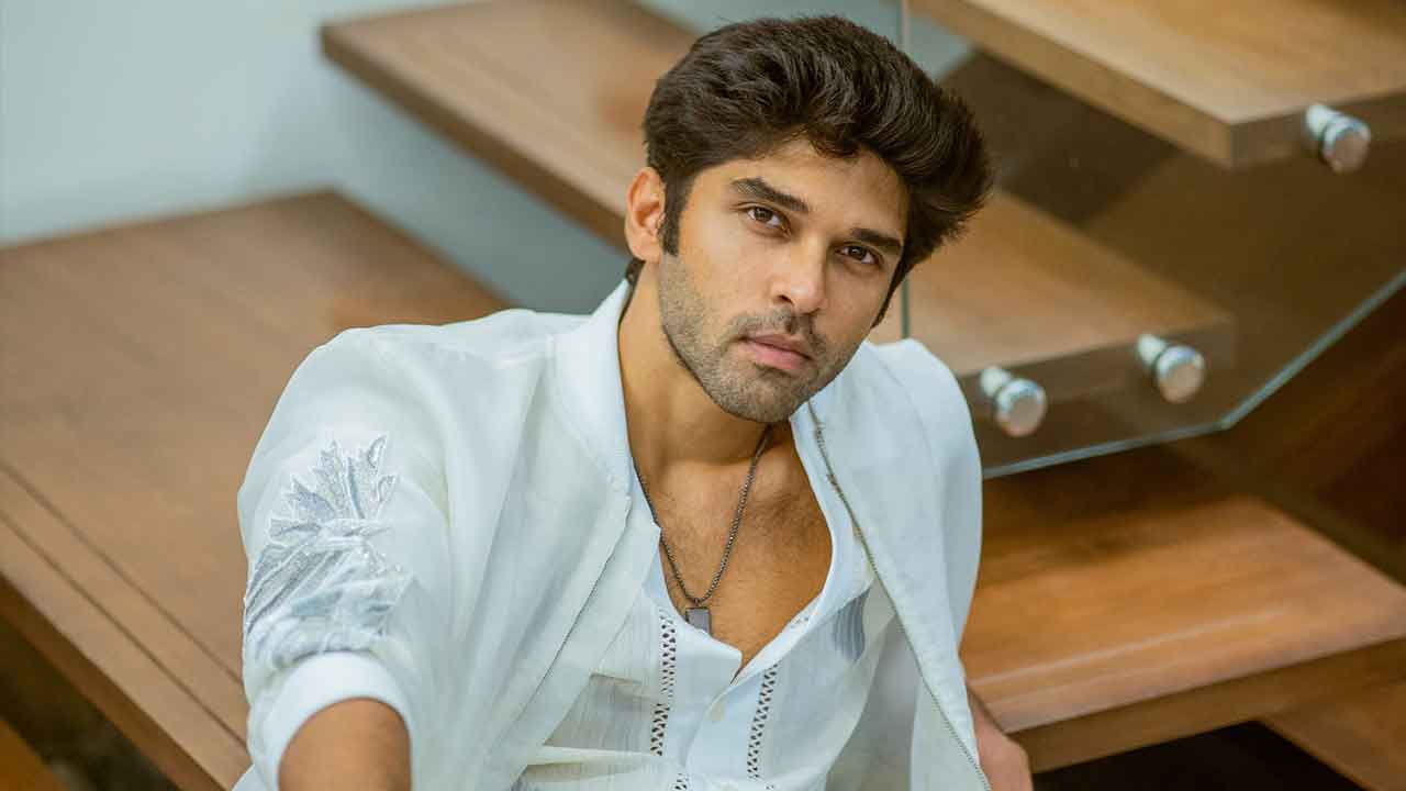 How Rich Is Dhruv Vikram in 2025? Internet’s New Favourite Star’s Net Worth Revealed How Rich Is Dhruv Vikram in 2025? Internet’s New Favourite Star’s Net Worth Revealed