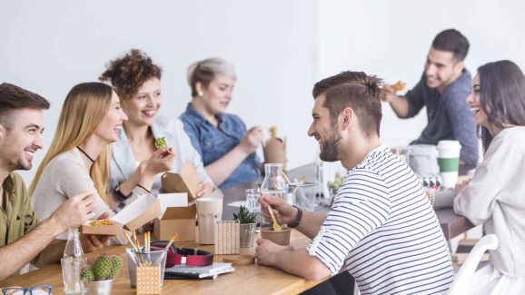 Top 7 Healthy Snacks That Will Give Instant Energy at Work