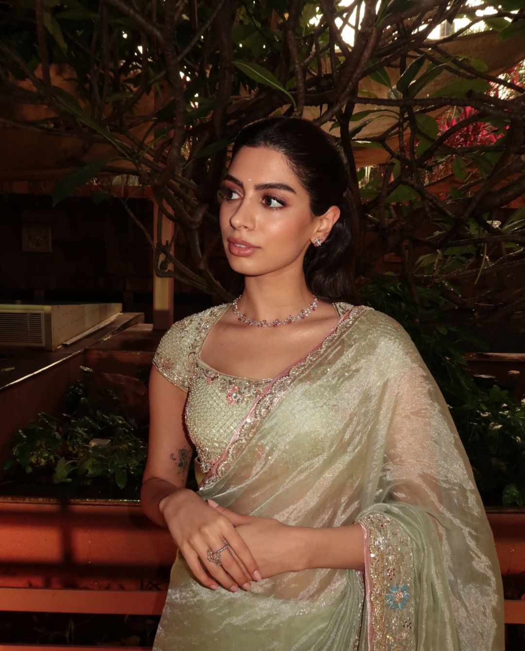 Khushi Kapoor Charms the Internet with Her Wholesome Family Chaos