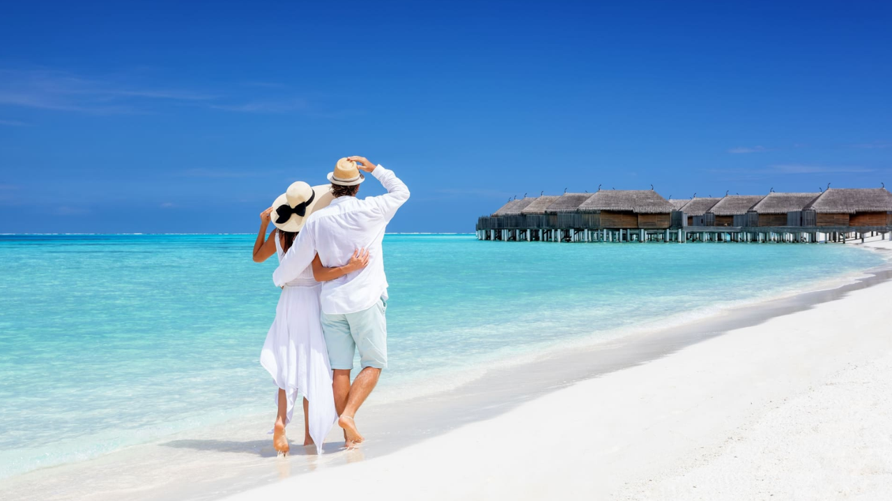 Top 7 Minimalist Honeymoon Ideas for Couples Who Hate Overplanning