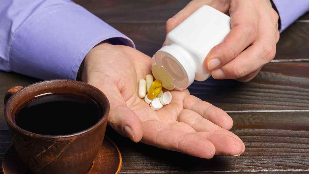 Top 5 Medications You Should Avoid Taking With Coffee