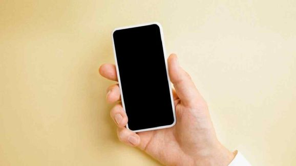 Do Smartphones Have Expiry Date? Here’s How to Find Out