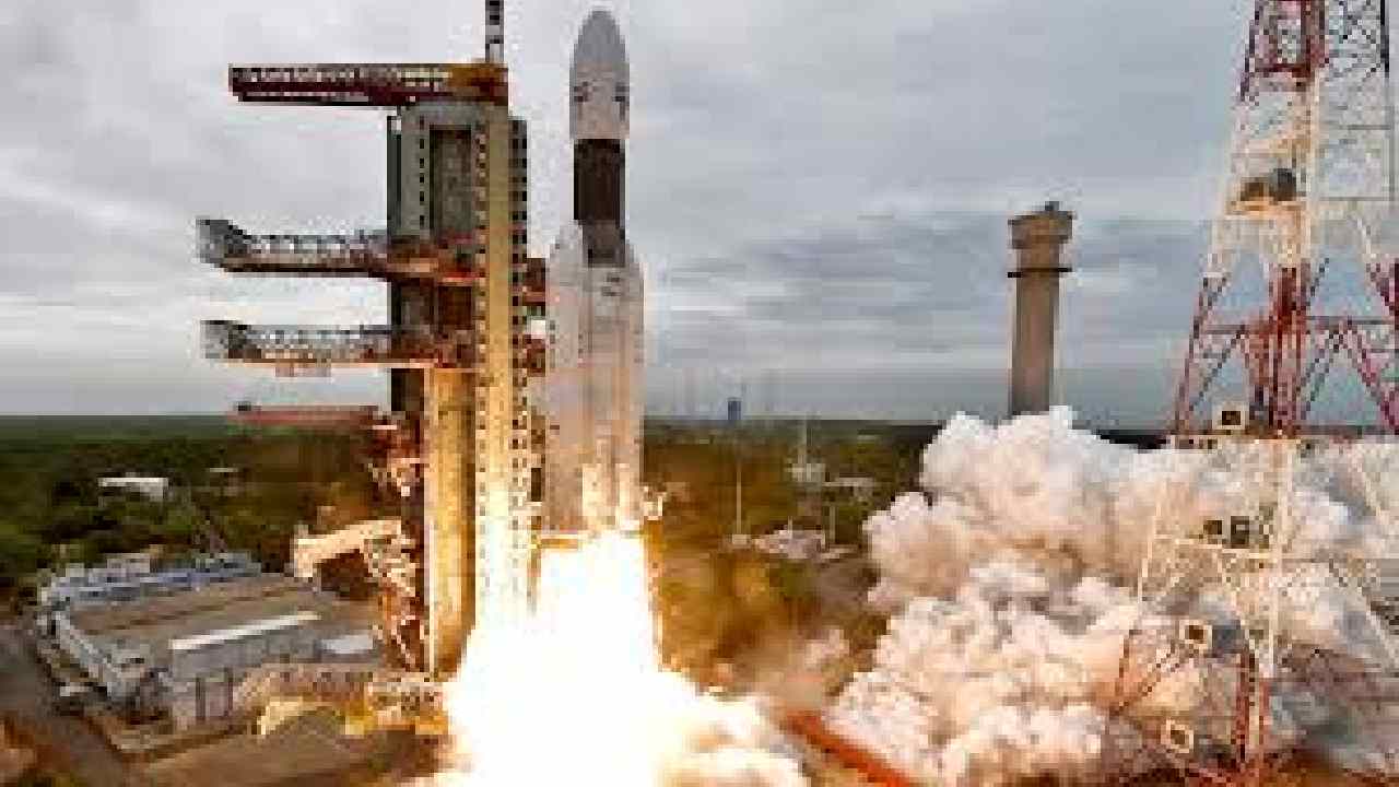 Chandrayaan-2 Continues Its Journey; ISRO Announces Major Lunar Discovery
