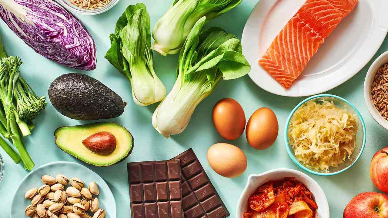 Best Dinner Time and Foods to Help You Lose Weight Naturally