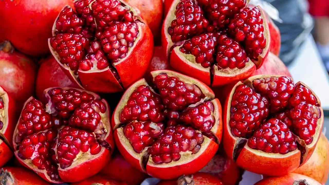 Top 5 Science Backed Benefits of Pomegranate You Should Know