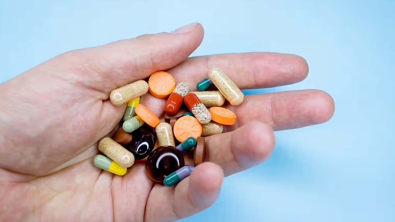 Top 7 Most Over-Prescribed Medicines in the World: Are You Taking Too Many?