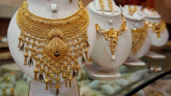 Planning to Buy Gold This Diwali? Here’s How to Check It’s Purity