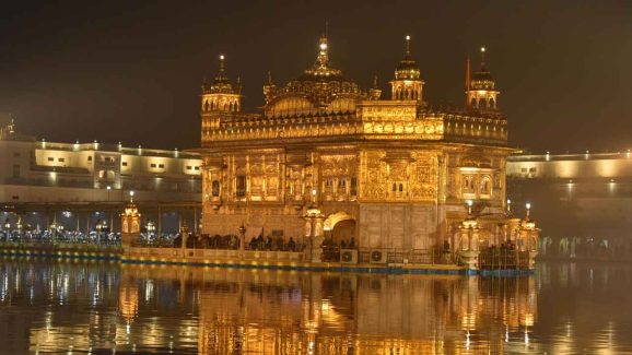 Top 7 Iconic Places in India to Celebrate Diwali in 2025