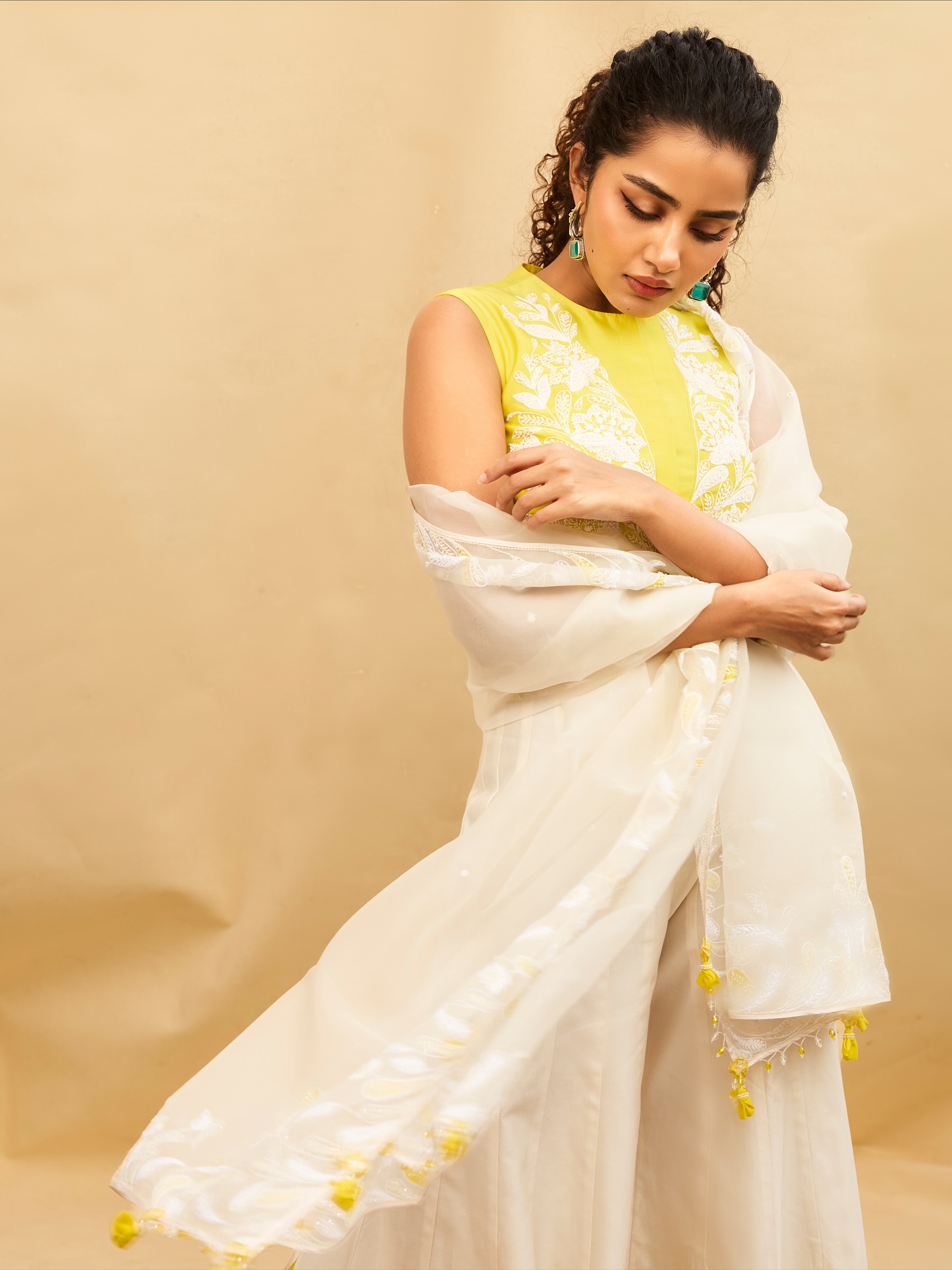 (Image Source:@anupamaparameswaran96/ Instagram) Anupama Parameswaran Glam Game Is Unmatched: These Pics Prove It